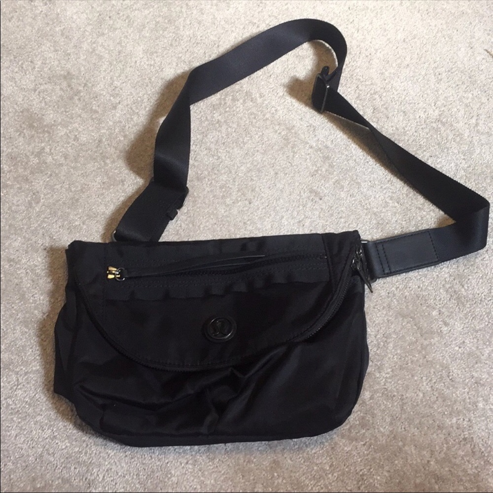 Lululemon cross body bag